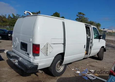 2010 Ford E-150 Commercial/Recreational z USA, uszkodzony, nr VIN 1FTNE1EW2ADA91342
